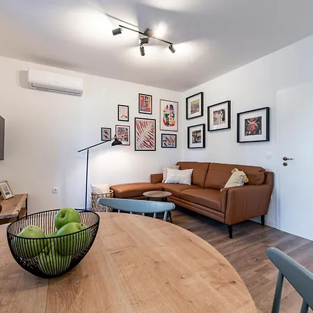 Apartment No5 *